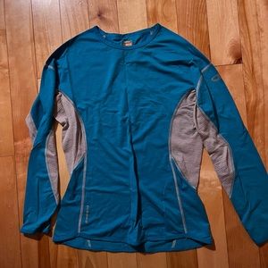 Icebreaker Merino 200 long sleeve Womens large shirt